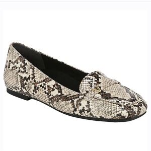 Women's Vionic Hayes Ivory Multi Snake Embossed Leather!